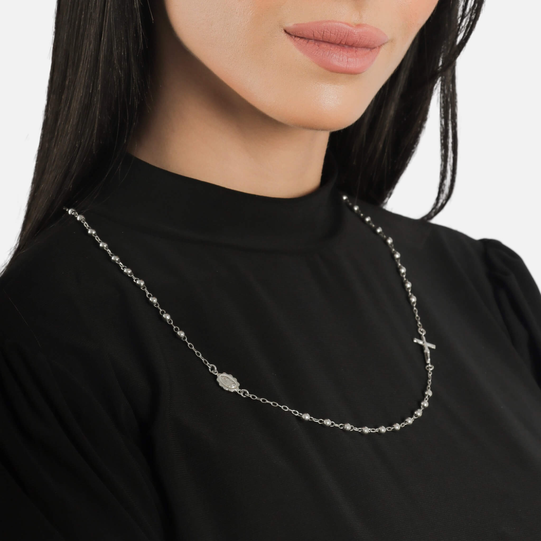 In-Line Faith Medallion Necklace - Gloria Jewels