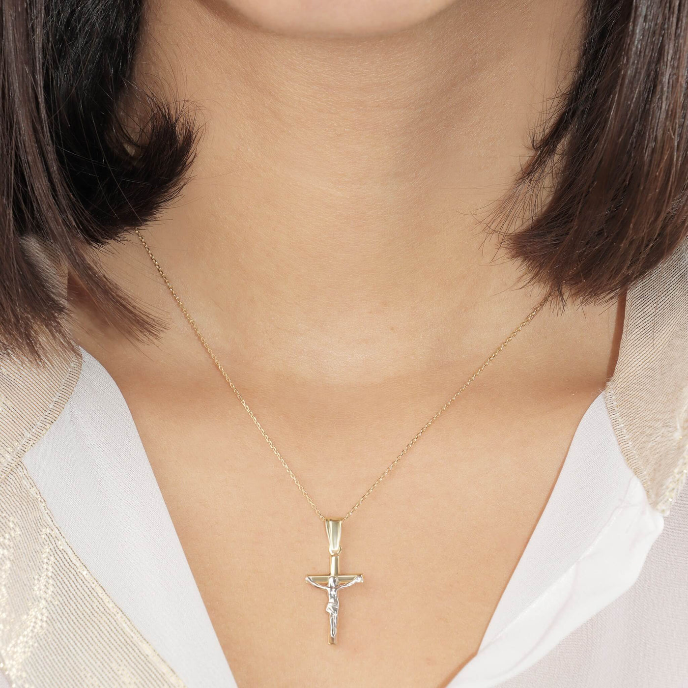 Striking Crucifix Pendant Necklace - Gloria Jewels
