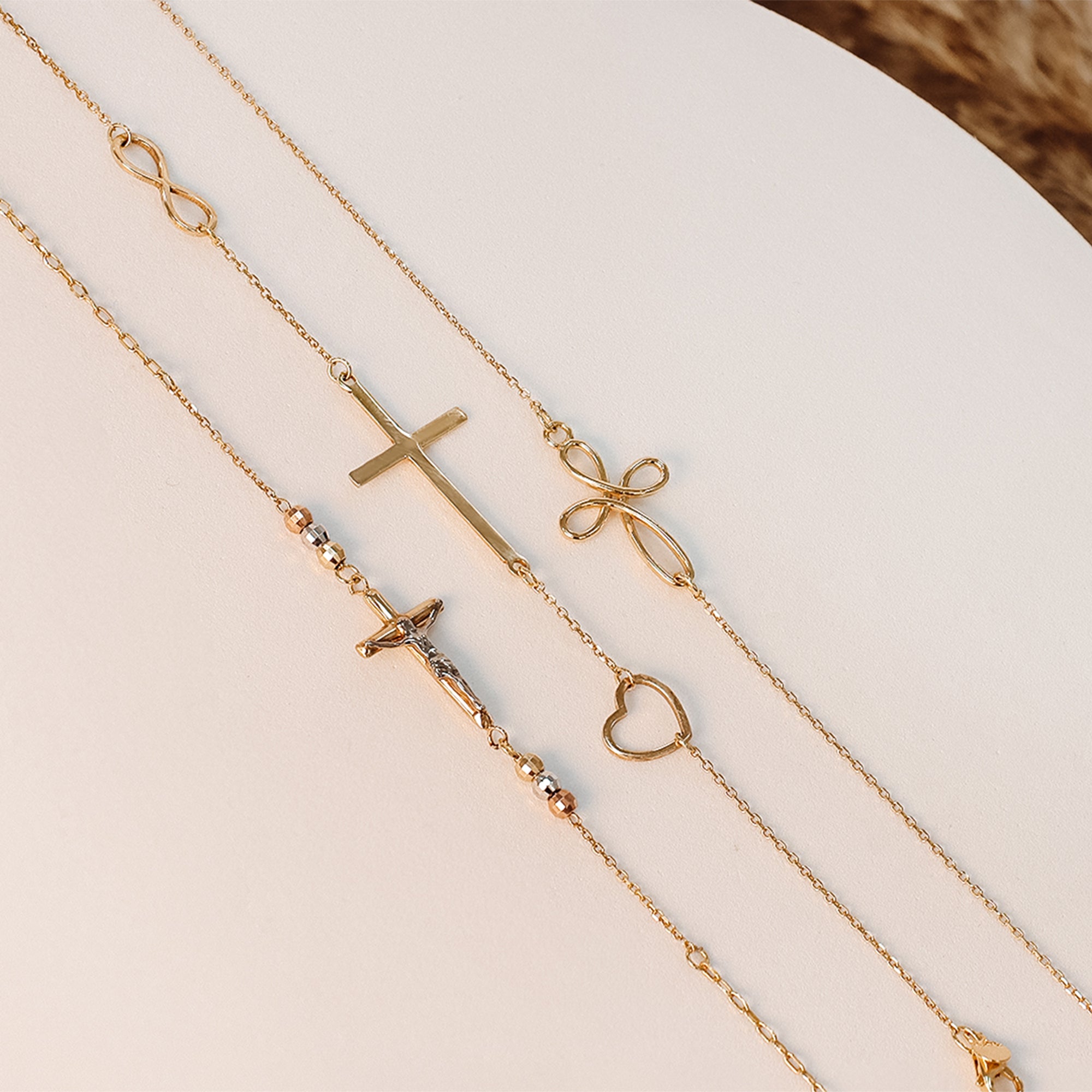 Gloria Classic Crucifix Bracelet