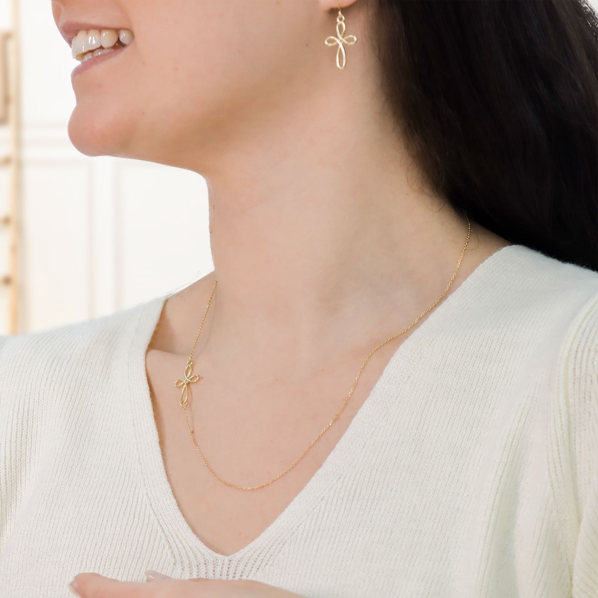 "The Naomi" Infinity Loop Necklace