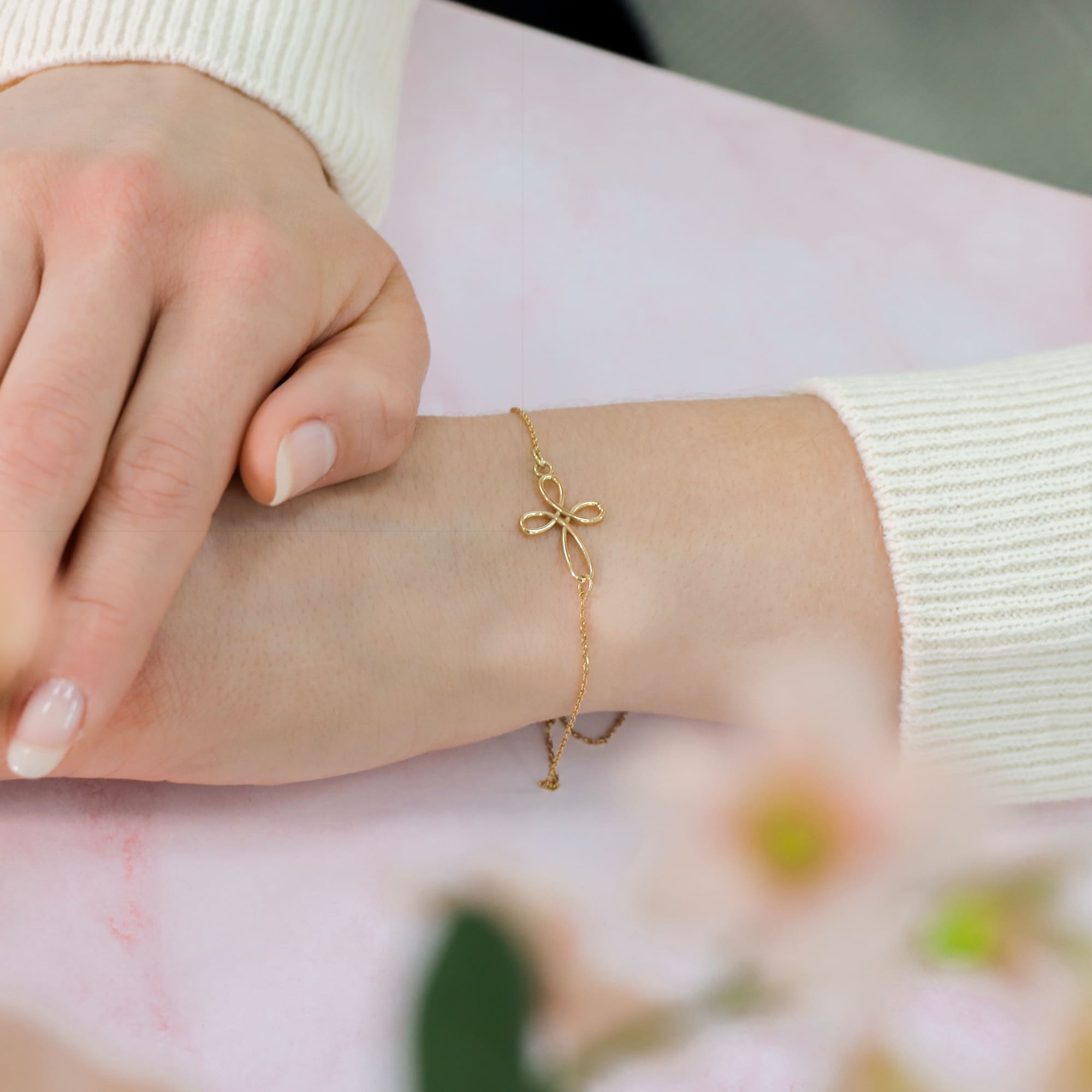 Pulsera de bucle infinito "Naomi"